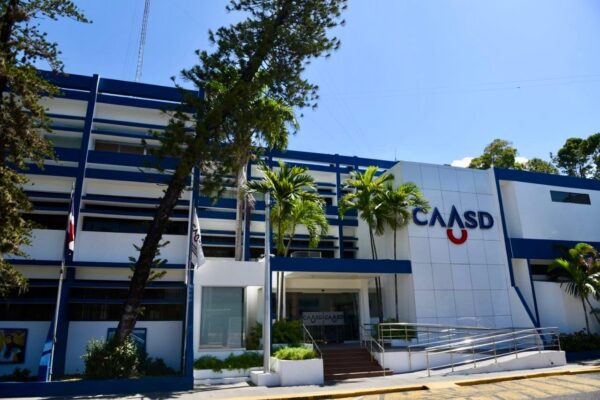 CAASD aplica protocolos de seguridad preventiva ante falla técnica en sede principal