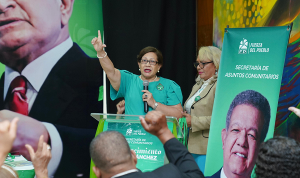 FUERZA DEL PUEBLO RECONOCE A MUJERES COMUNITARIAS EN EMOTIVO ACTO EN HONOR A THELMA SÁNCHEZ